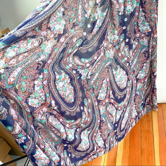 Vintage Floral Long Short Sleeve Flowy Maxi Dress - Picture 5 of 11